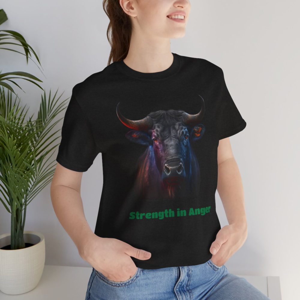 Angry Bull Portrait – Unisex T-shirt