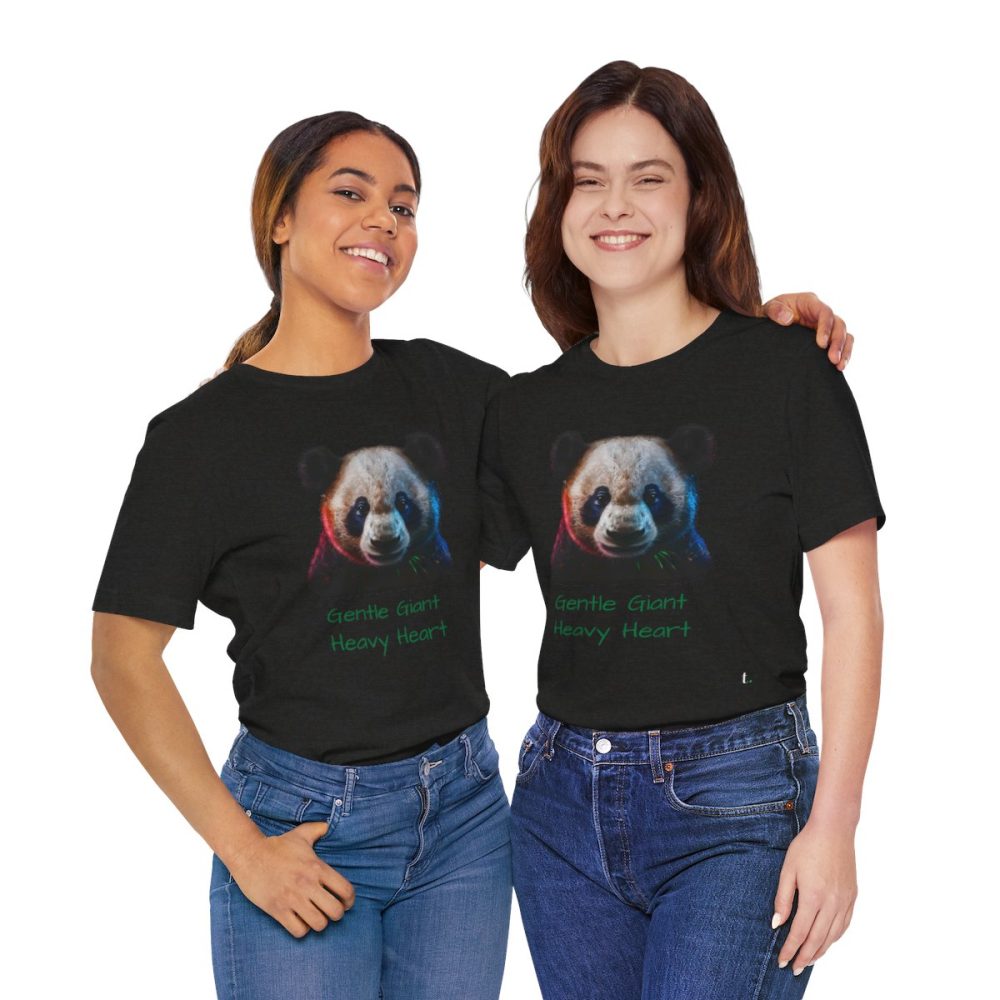 Cute Panda Portrait – Unisex T-shirt